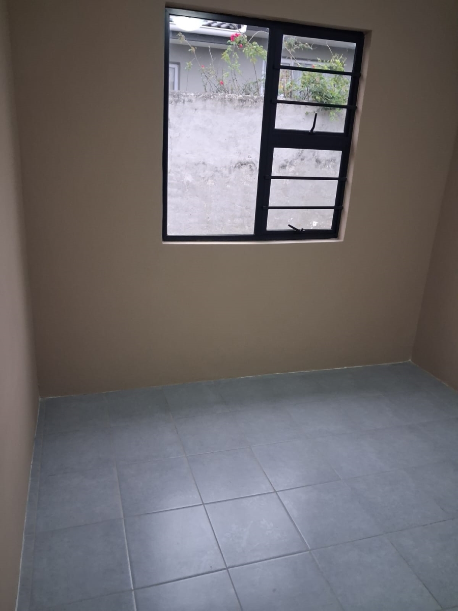To Let 1 Bedroom Property for Rent in Buffalo Flats Eastern Cape